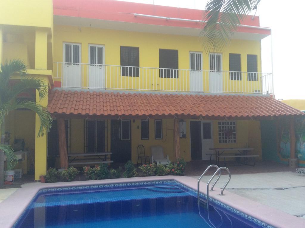 Bungalows Casa Grande Aparthotel Сан Патрисио Мелаке Екстериор снимка